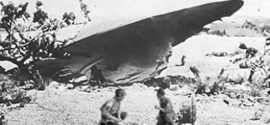 Resti di una nave spaziale precipitata Nave Spaziale Precipitata